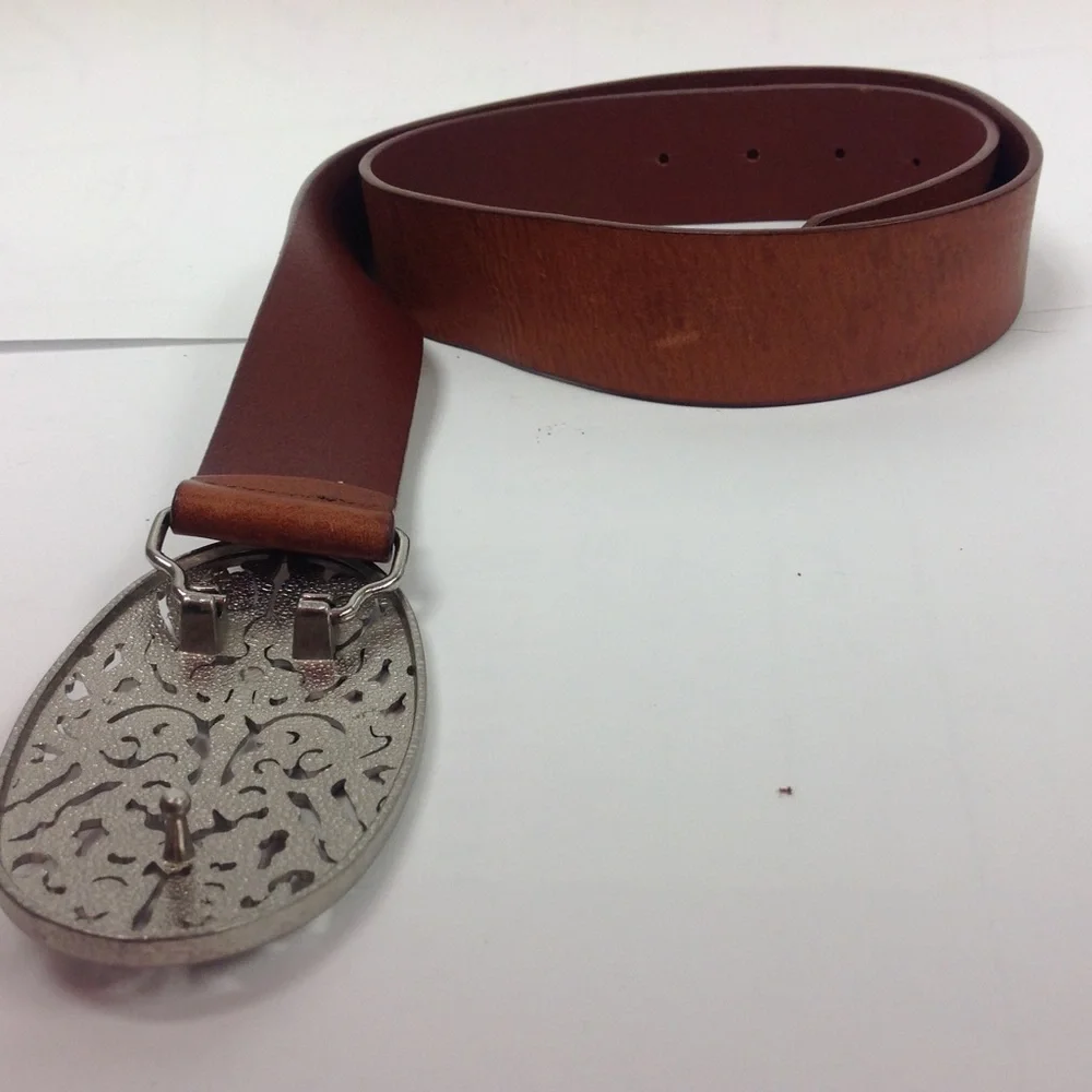 Liz Claiborne Brown Leather Belt Silver Buckle